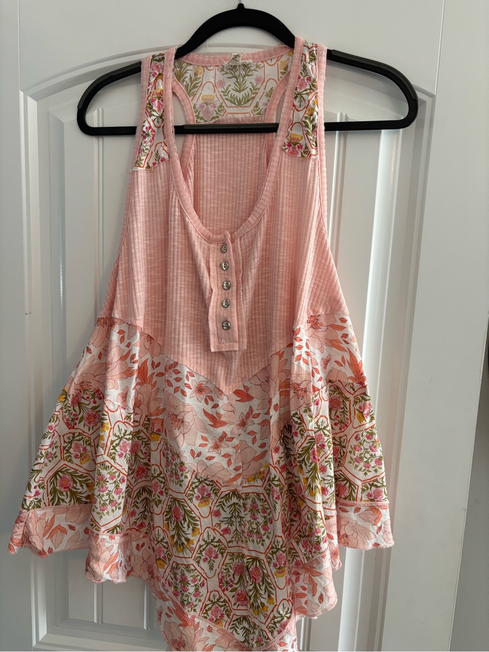 POL Pink Ribbed Top with Floral and Olive Leaf Trim